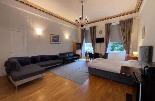Leith Hotel | Park View House