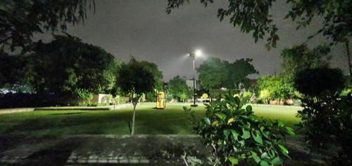 Gomti Nagar Apartment | Park View