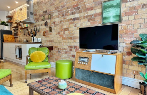 Auckland Central Business District Apartment | *Park views, fast wifi, washer/dryer, free bikes !*