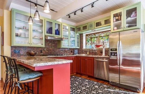 Aptos House | PARK YOUR CAR FOR A WEEK AND WALK TO THE BEACH!
