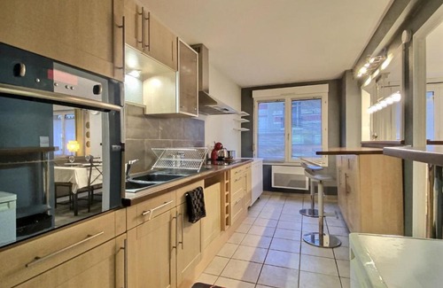 Centre Erlon Apartment | Parking & 100m2 en plein centre ville