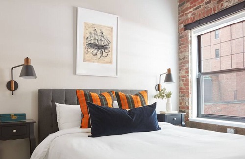 Theatre District Apartment | Parking Available - Fully Furnished 4br, 2ba Flat!