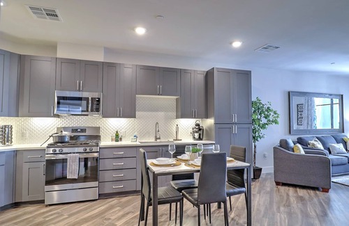 North Scottsdale Airpark Condo | Parking 》Gym + Pool 》Near TPC & Scottsdale Quarter