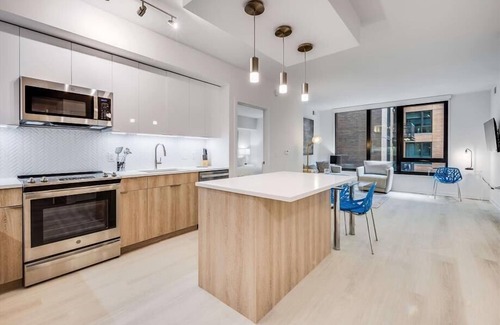 NoMa Hotel | Parking & Onsite Retail | Steps from Metro RL | Washington DC