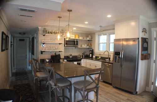 Lewes House | Parklike Setting With Bay View Steps From Lewes Beach