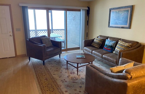 La Pointe Condo | Parkside Condo 3 - Convenient In Town Condo