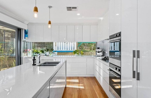 Mosman Park House | Parkside Family Home with Pool
