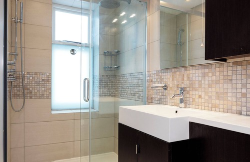 Mortlake House | Parkside Purity, by Veeve