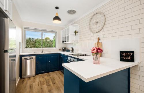 South Geelong Apartment | Parkview by Short & Long Stays