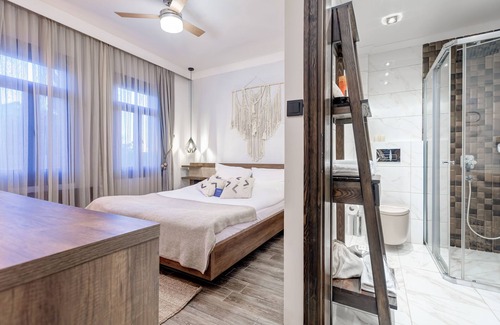 Ayvalik Hotel | Parna Hotel