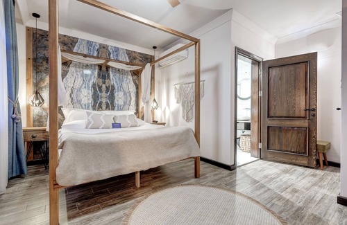 Ayvalik Hotel | Parna Hotel