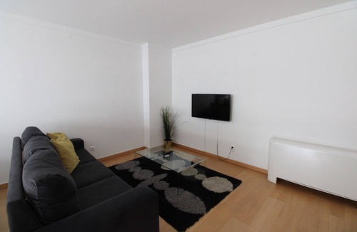 Parque das Nacoes Apartment | Parque das Nacoes River view ,free wifi