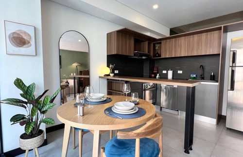Zona Rosa Apartment | Parque el Virrey modern & luxury apartment