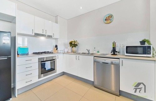 Parramatta Apartment | Parramatta 5-person apartment
