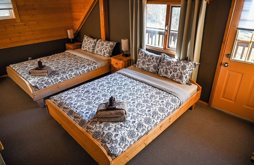 Parson Bed & Breakfast | Parson Lodge #1 - The Swan Room