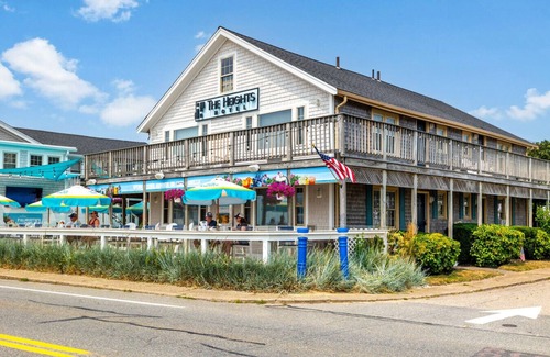 Falmouth Heights Condo | Partial Ocean View Studio | 2 Doubles + Kitchenette (107)