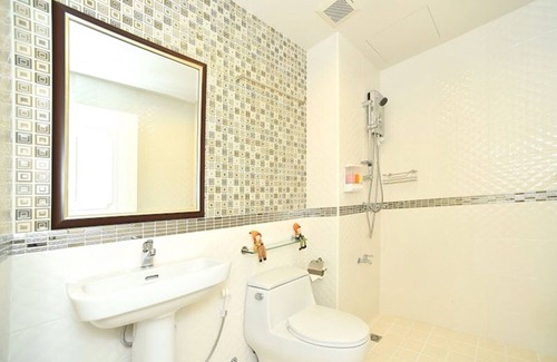 Thung Maha Mek Hotel | Parvena Hotel