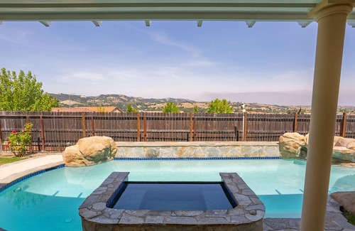 Paso Robles House | Paso Robles Executive Rental Pool Property--Monthly Rental
