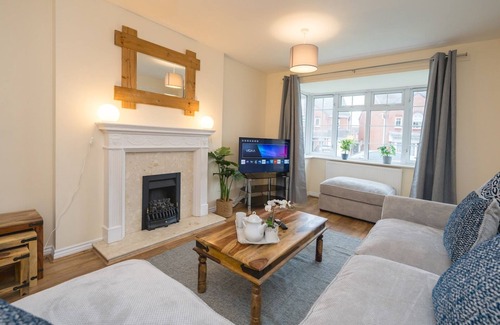 Shrewsbury House | Pass the Keys | 3 bedroom detached home(sleeps 5) in Shrewsbury