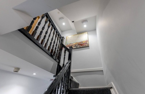 Shrewsbury Apartment | Pass the Keys | 5B One bedrom Central Modern Apartment