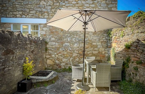 Wells House | Pass the Keys | A Hidden Gem in the Heart of Wells, Somerset