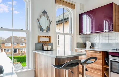 Whitstable Apartment | Pass the Keys | A Spacious Cosy Holiday Retreat!