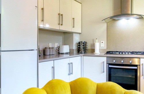 Belfast House | Pass the Keys | Beautiful 3-Bed Riverside Townhouse w/Parking
