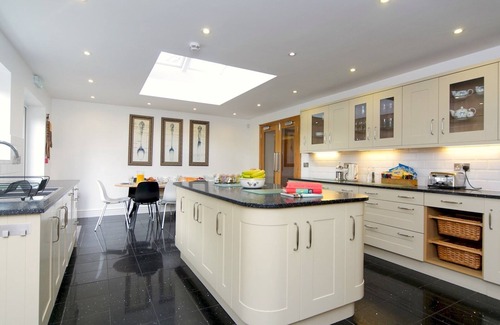 Bangor House | Pass the Keys | Bryn Ogwen Lovely Coastal Property in Bangor