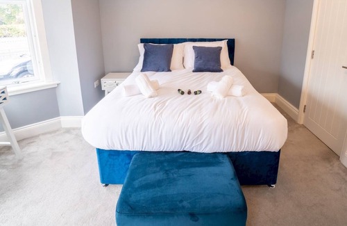 West Bridgford Apartment | Pass the Keys | Centrally located stunning 2 Bedroom Flat