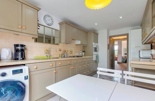 Cambridge House | Pass the Keys | Charming Victorian Terrace in centre of Cambridge