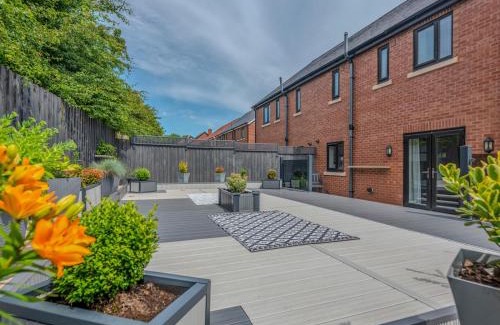 Hinstock House | Pass the Keys Charming Modern Retreat with Private Garden