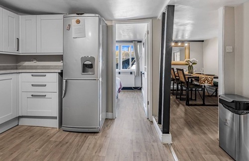 Canterbury Apartment | Pass the Keys | City Centre Apartment Canterbury