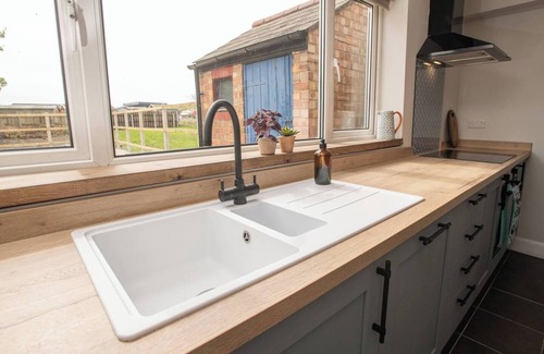 Aubourn House | Pass the Keys | Cosy Countryside Hideout