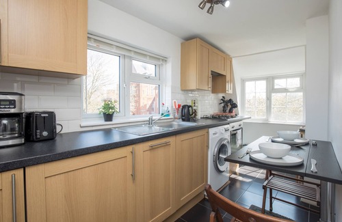 Oval Apartment | Pass the Keys | Comfy Apartment by Oval Station