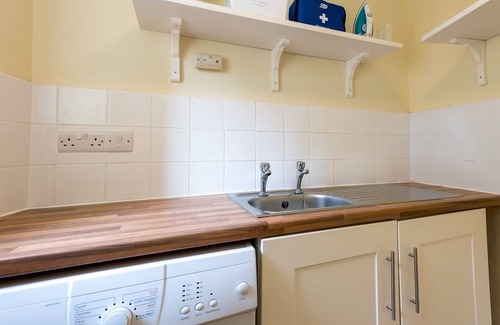 Ludwel House | Pass the Keys | Cosy 2 bedroom Victorian Cottage