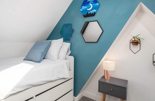 Chorleywood West House | Pass the Keys | Cosy 3 Bed Cottage in Chorleywood