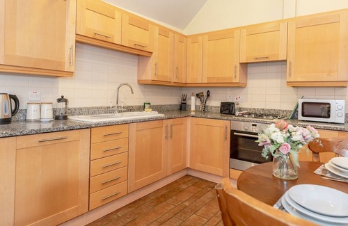 Shrewsbury House | Pass the Keys | Cosy and romantic barn with countryside views