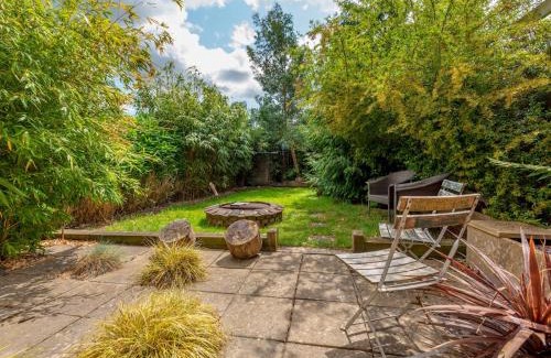 Bridgnorth House | Pass the Keys Cosy Spacious Garden House