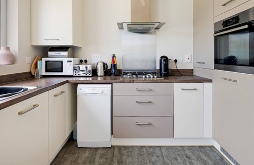 Stockport House | Pass the Keys | Fabulous 2 Bed House in Woodford sleeps 4