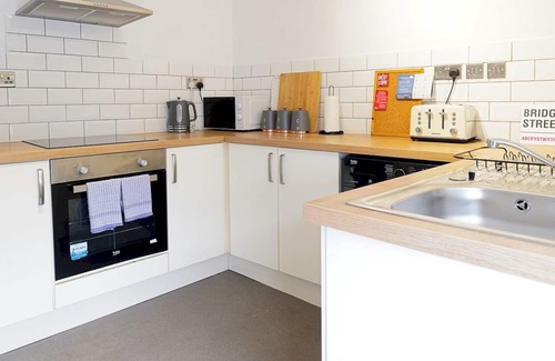 Aberystwyth Apartment | Pass the Keys | Fantastic one bedroom Victorian Apartment
