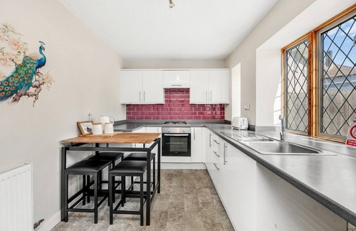 Hainault House | Pass the Keys | Large 3BR Home in Chigwell with Spacious Garden