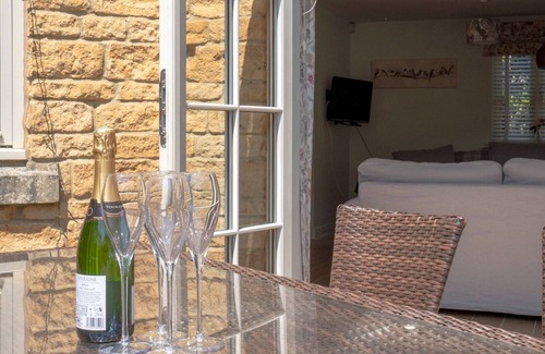 Cheltenham House | Pass the Keys | Lovely 4 bedroom family home with garden & parking