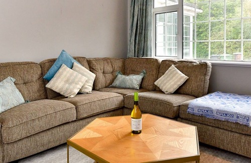Heath Other | Pass the Keys | Lovely 3 bedroom home with off street parking