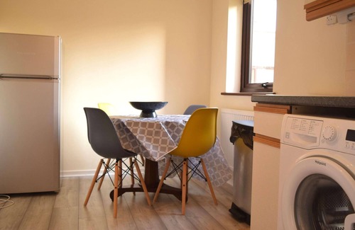 Cambridge Apartment | Pass the Keys | Lovely Central One Bedroom Space with Free Parking