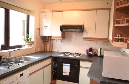 Cambridge Apartment | Pass the Keys | Lovely Central One Bedroom Space with Free Parking