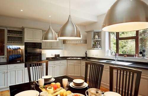 Shrewsbury House | Pass the Keys | Luxury 5 bedroom Riverside home in town centre