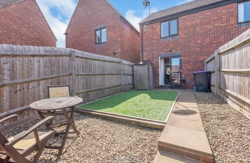 Telford House | Pass the Keys | Modern, Bright Home | Bunk Beds | Garden+Parking