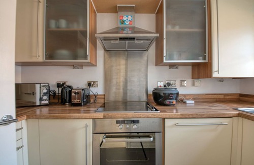 Reading House | Pass the Keys | Peaceful terrace house with allocated parking bay