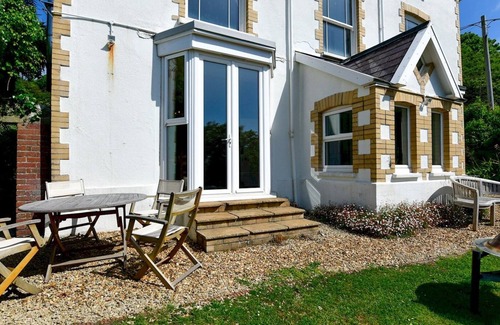 Horton House | Pass the Keys | Period 5 bed house on the Gower with Sea Views