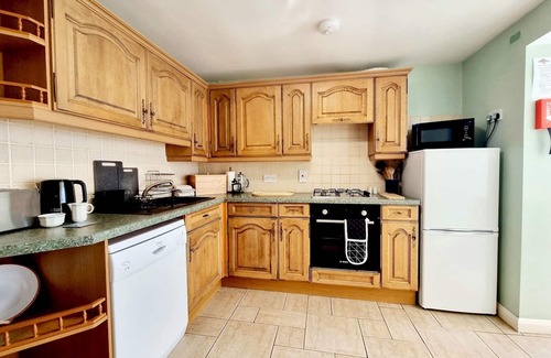 Ty Croes House | Pass the Keys | Pet Friendly Beach Side Property
